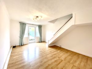 Living Room- click for photo gallery